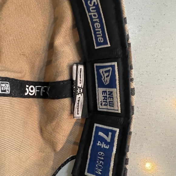 Supreme World Famous Camo Fitted Hat 7 3/4 - Picture 8 of 8